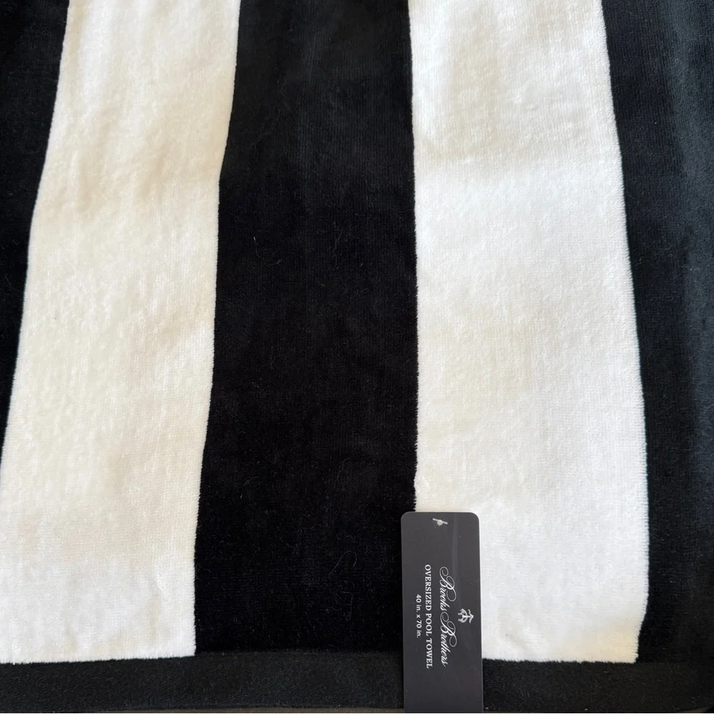 Brooks Brothers Black White Cabana Striped 40x70” Oversized Pool Beach Towel New